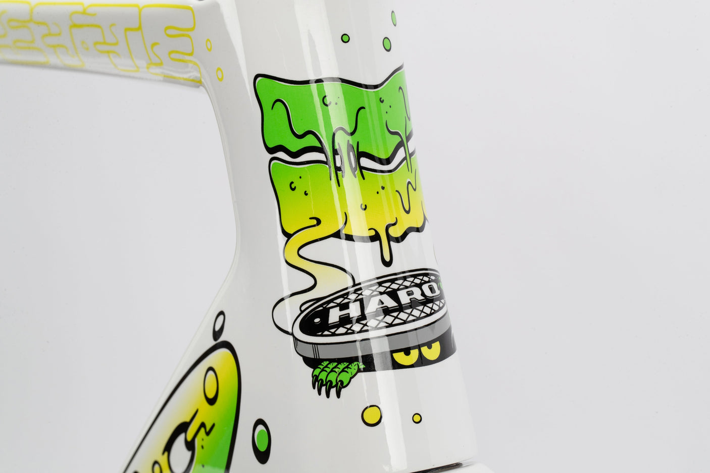 Haro Bikes Rivette Carbon LTD - Gloss White / Electric Green Yellow